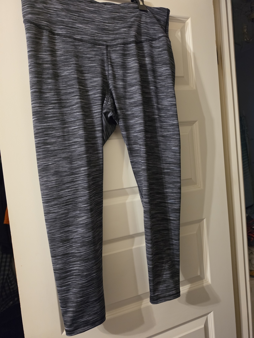 Old Navy Black & Gray Space-Dye Womens Leggings